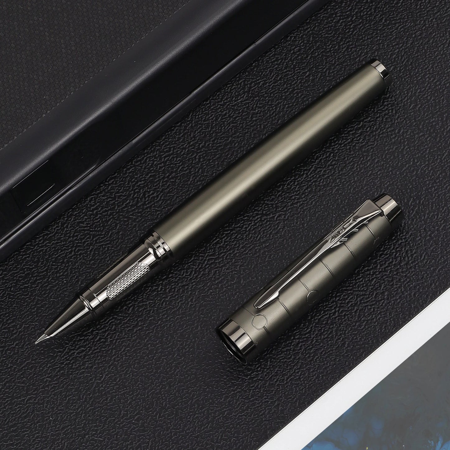 1 PC Fountain Pen, Stylish and Sturdy,Mechanical Feel,Metallic