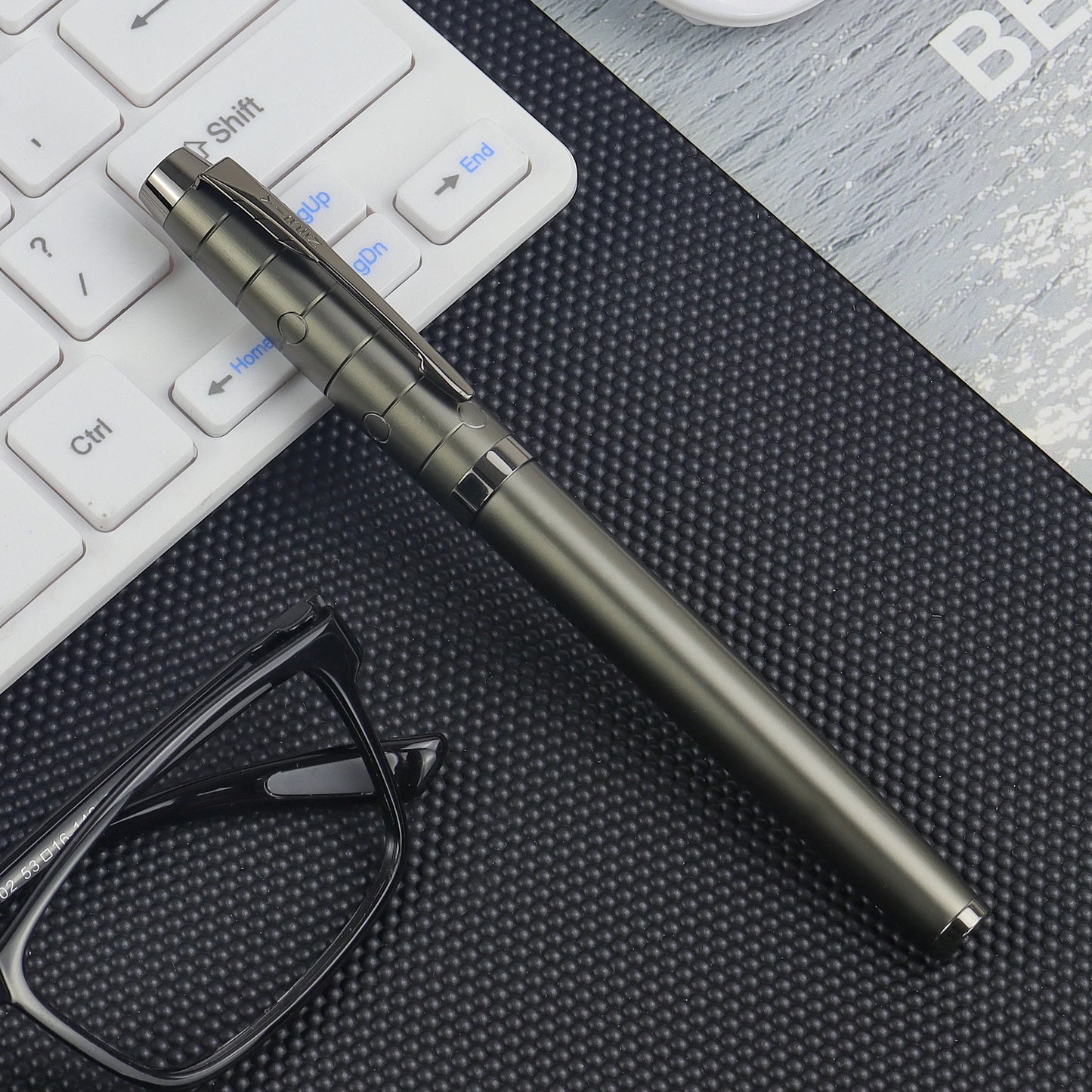 1 PC Fountain Pen, Stylish and Sturdy,Mechanical Feel,Metallic