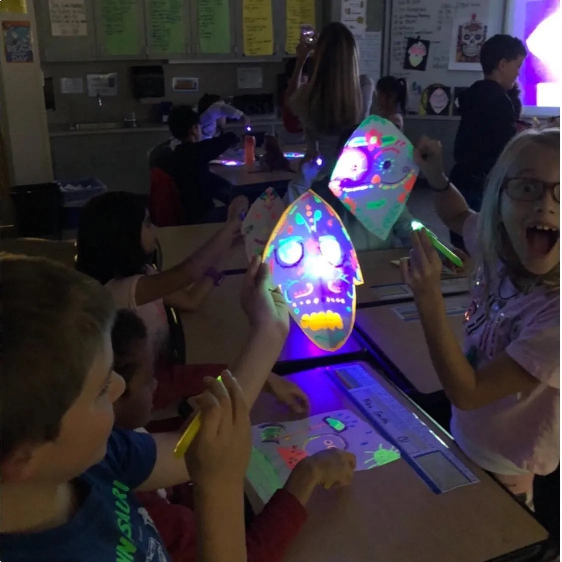 Invisible Ink Pen 12 PCS, Spy Pen with UV Light, Magic Marker for