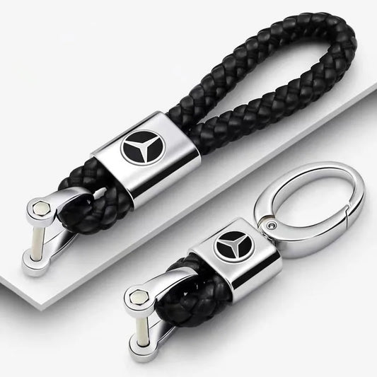 Leather Rope Car Keychain Hand Braided Horseshoe Buckle Keychain for