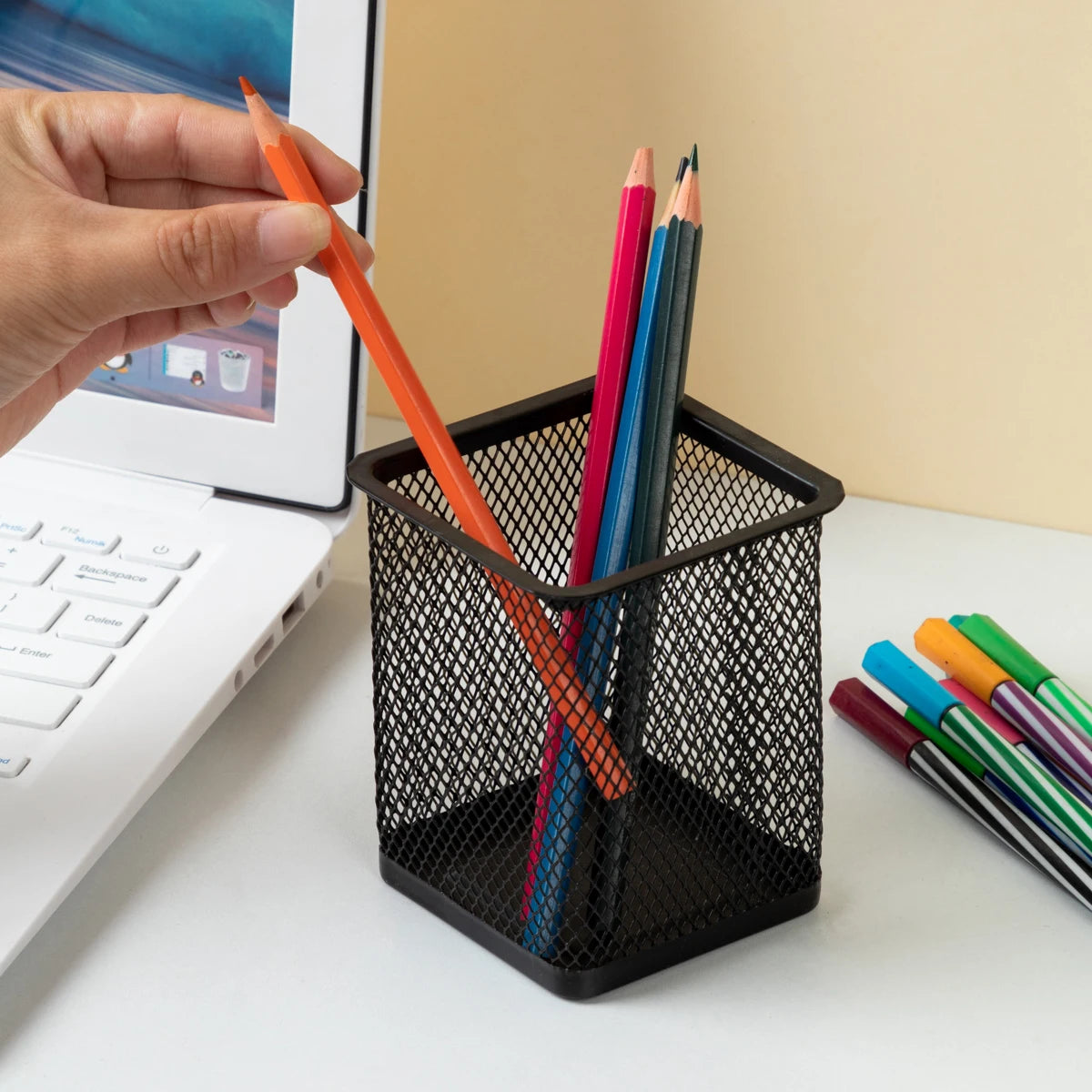 MOTARRO 1Pcs Pencil Holder Office Desk Metal Mesh Square Round Pen Pot