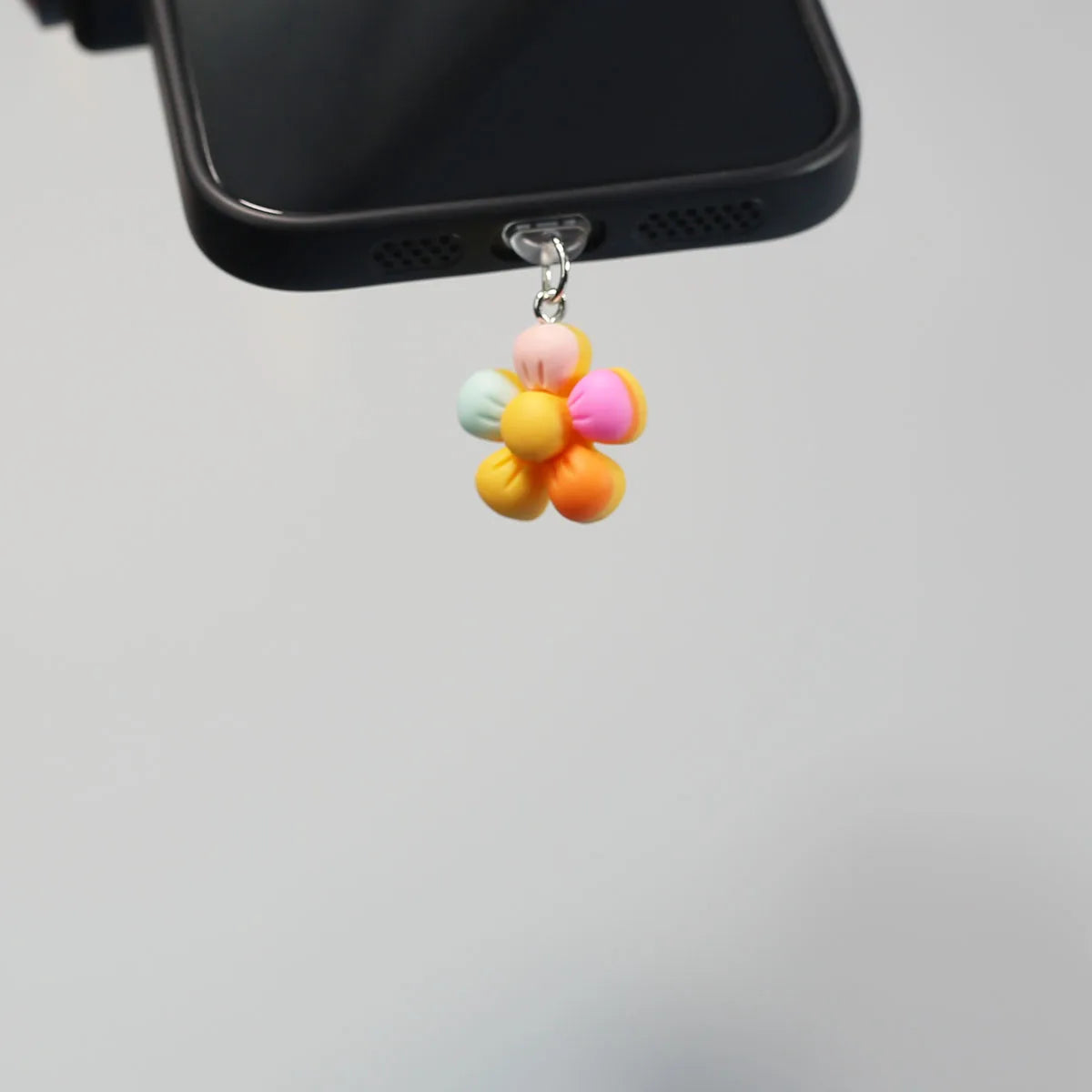 Decorative accessories for phone cases, flowers, phone dust plugs,