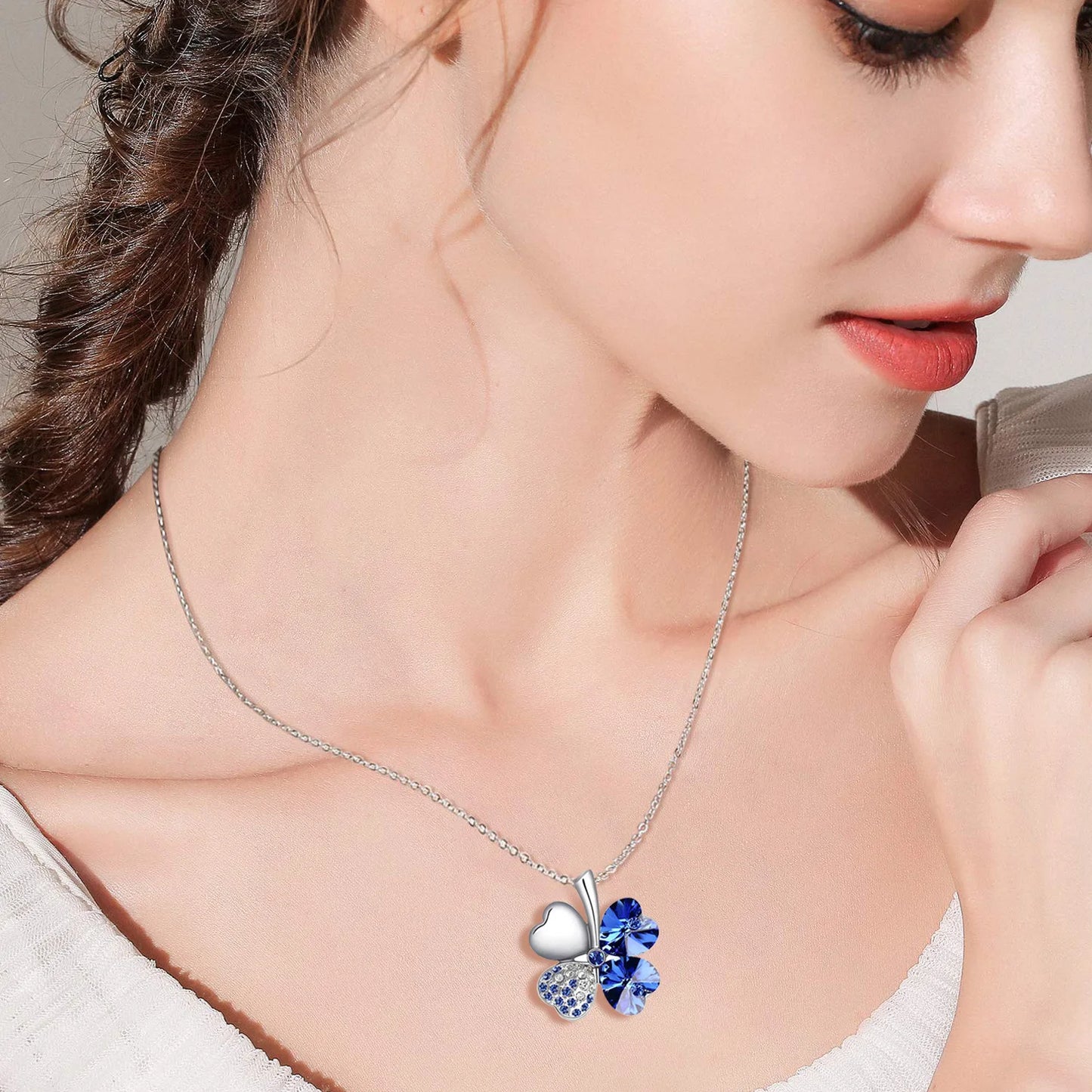 TRPOPSYN Crystal 4 Four Leaf Leaves Clover Pendant Necklaces Lover