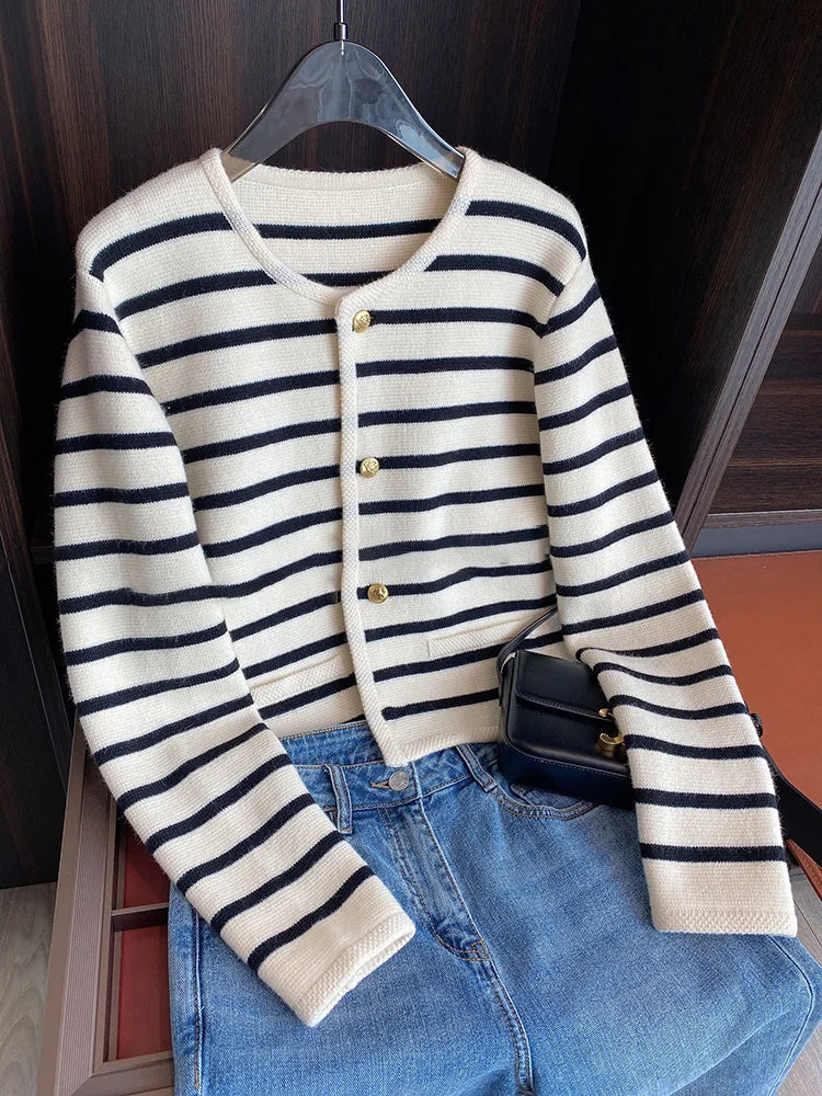 Autumn and winter Korean contrasting striped knitted cardigan women's