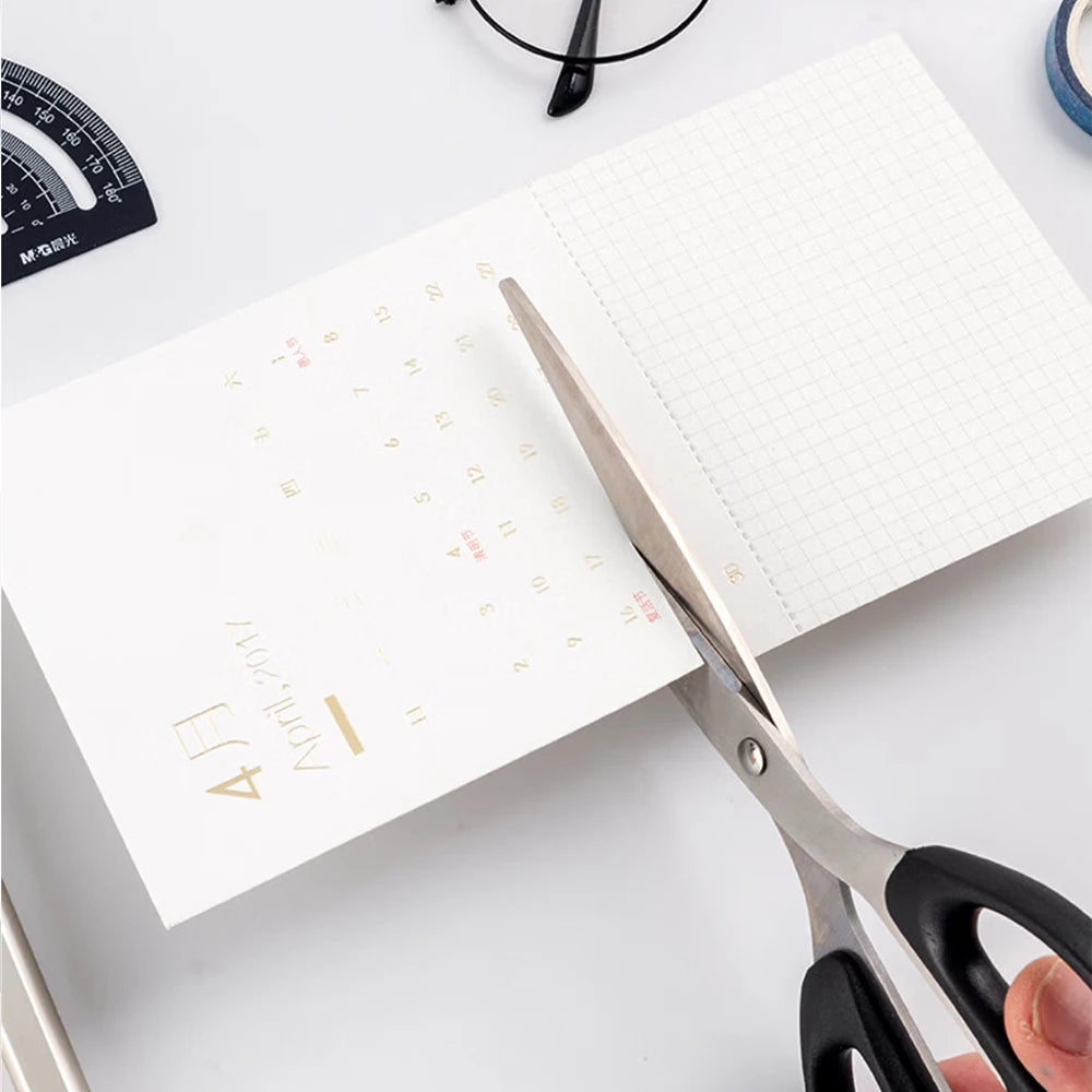 M&G Stationery 160/210mm Scissors Round Tip Scissors Small Medium