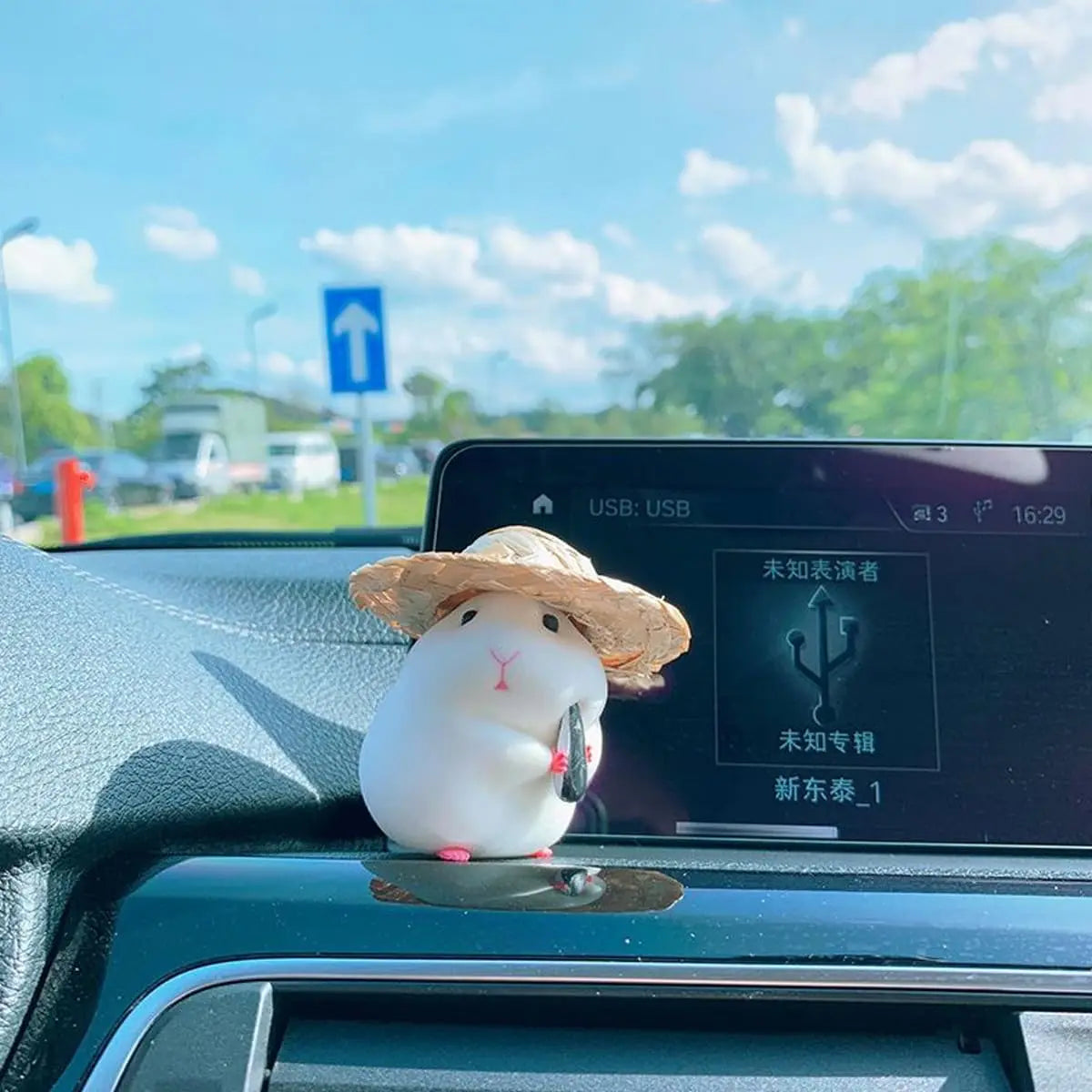 Cute Hamster with Straw Hat Car Ornament,Car Decoration Auto Interior