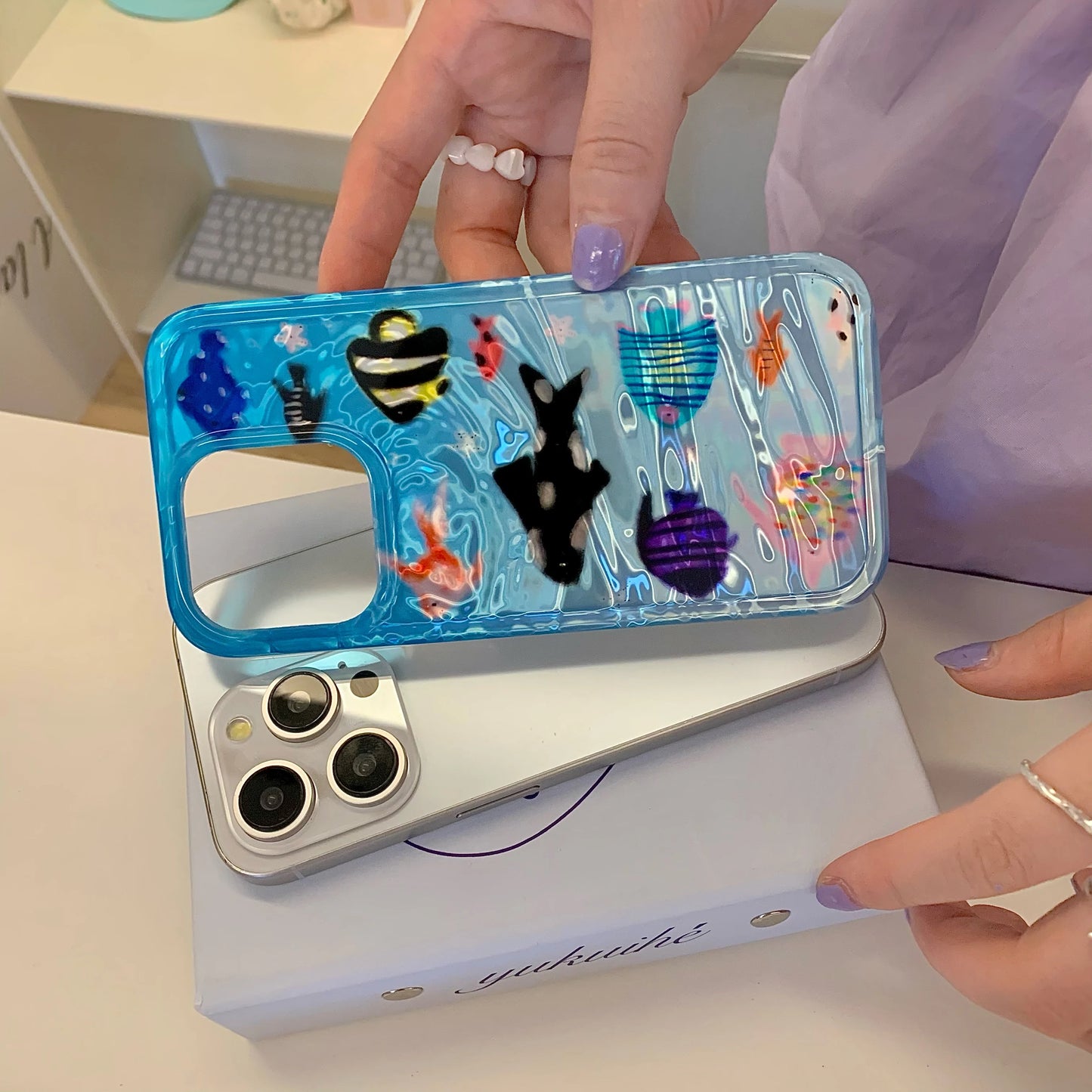 Korean Ins Ripple Texture Aquaria Lovely Fishes Case for iPhone 16 15