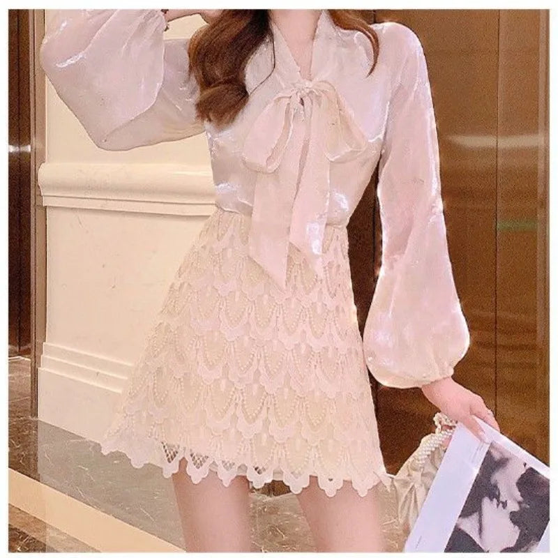 Spring and Autumn Women's V-neck Shirt Lace 2023 New Fashion Western