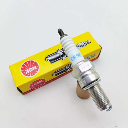 1pcs Original Motorcycle NGK Spark Plug CR6E CR7E CR8E CR9E For CB400