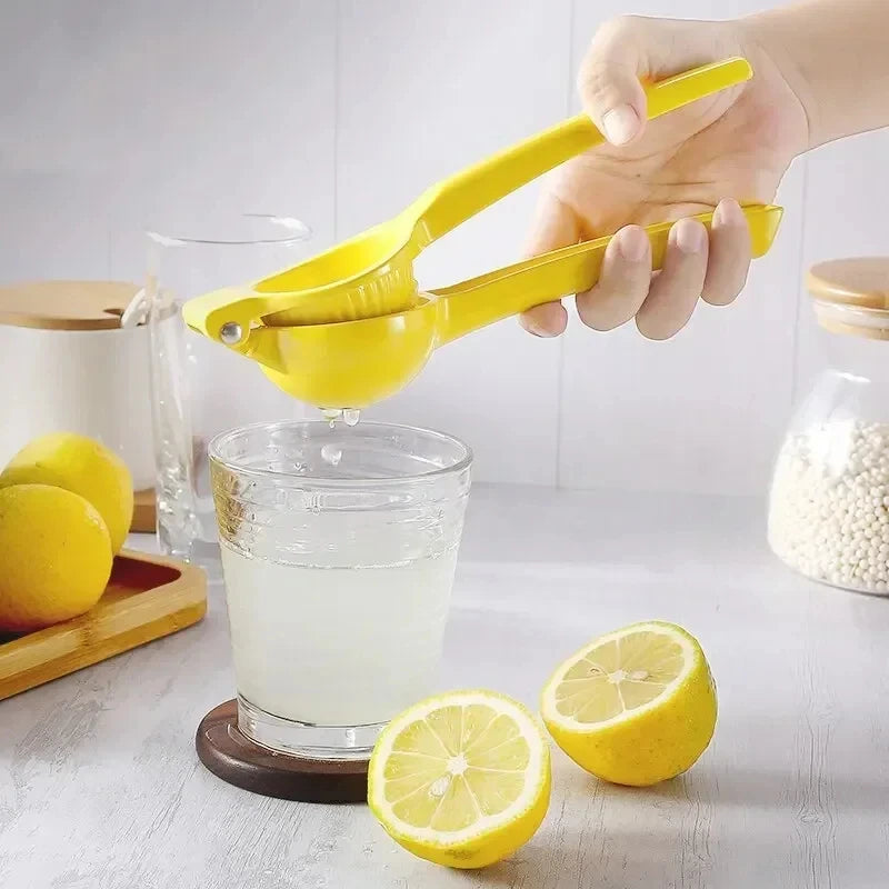 Manual lemon juicer, plastic manual orange juice juicer, portable and