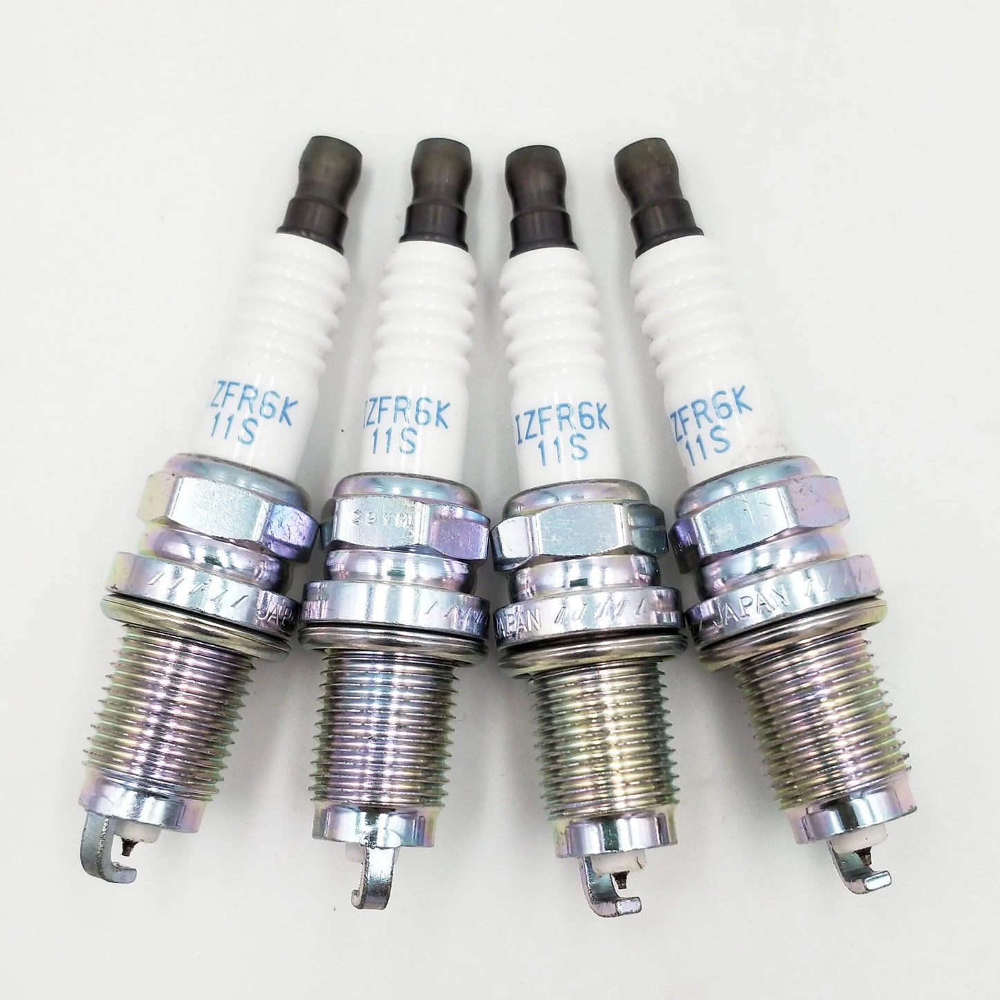 4pcs/lot IZFR6K11S 5266 IZFR6K 11S Spark Plug Laser Iridium Spark